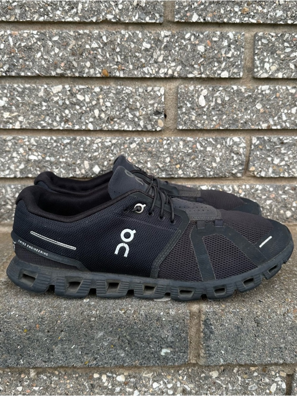 Men’s On Running Cloud 5 All Black Mesh Athletic Running Shoes Size 10 - Picture 2 of 12